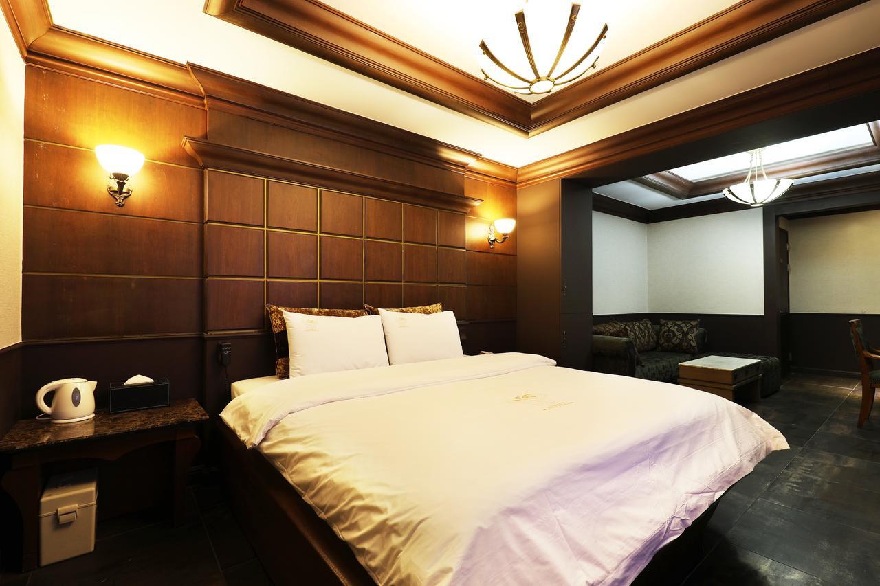 Bucheon Sr Hotel Exteriör bild