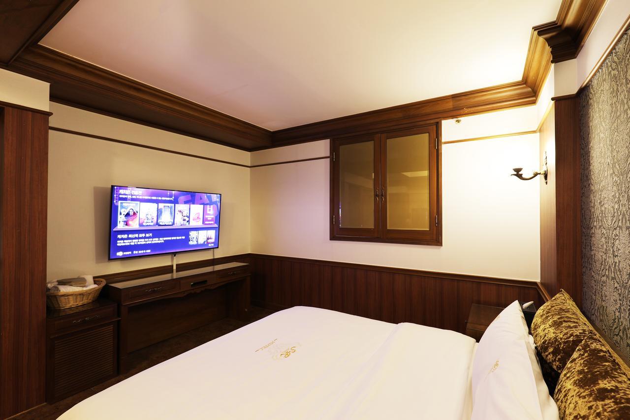 Bucheon Sr Hotel Exteriör bild